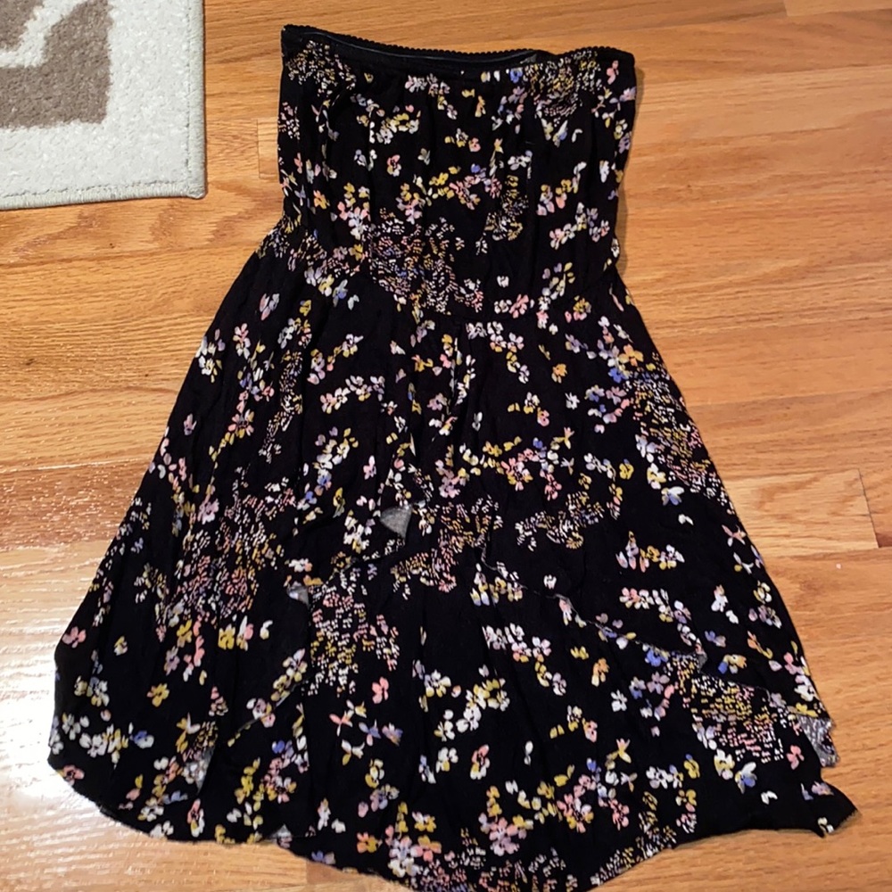 Black coral strapless dress